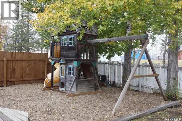 107 Empire PLACE Assiniboia, Saskatchewan in Houses for Sale in Moose Jaw - Image 34