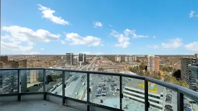 AD #3097 ***Your home search ends here! ***Luxury Sun-Filled Penthouse in the Heart of Richmond Hill...