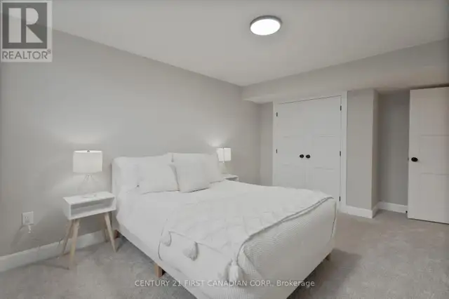 21 HAMILTON STREET North Middlesex (Ailsa Craig), Ontario in Houses for Sale in Grand Bend - Image 30