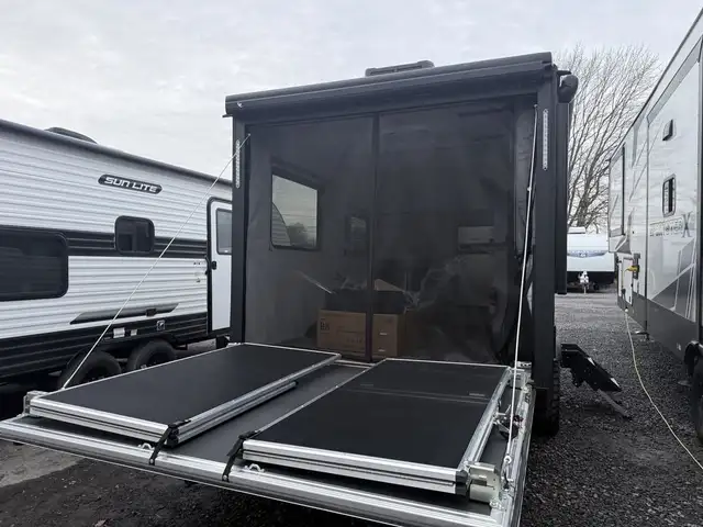 2026 Sunset Park RV Sunlite TH 14TH in Travel Trailers & Campers in Longueuil / South Shore - Image 4