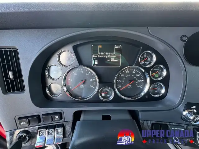 2021 Kenworth W990 in Heavy Trucks in Saskatoon - Image 20