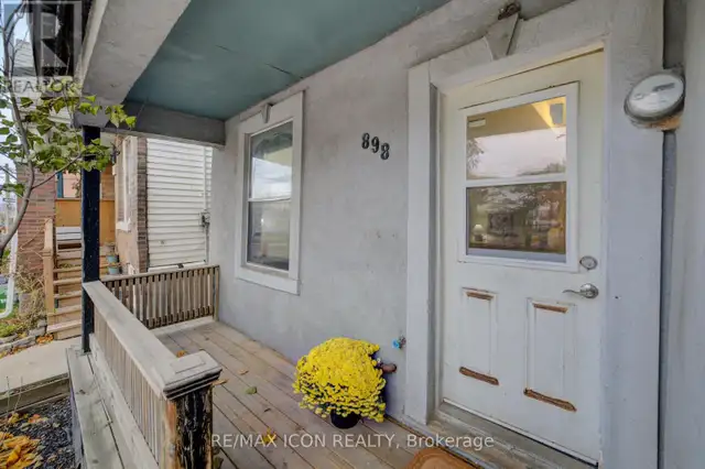 898 EASTERN AVENUE Toronto (Greenwood-Coxwell), Ontario in Houses for Sale in City of Toronto - Image 4