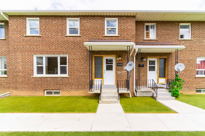 Visit our Website: https://www.capreit.ca/apartments-for-rent/burlington-on/glenwood-park-townhomes/...