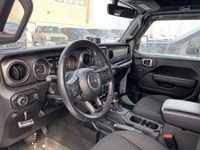 CLEAN CARFAX ONE OWNER, Heated Front Seats, Dual Climate Zones, After Market Front Bumper, LED Headl... (image 2)