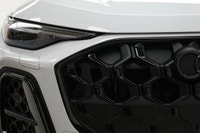 This Audi Q5 boasts a Intercooled Turbo Gas/Electric I-4 2.0 L/121 engine powering this Automatic tr... (image 2)