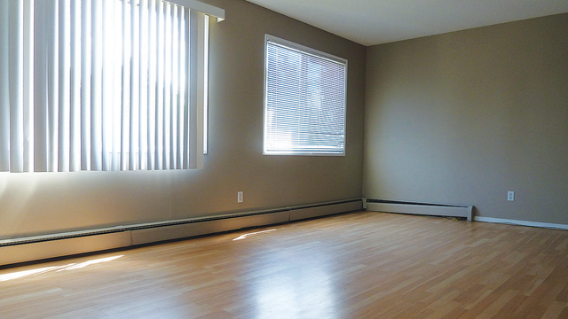 Queen Mary Park Apartment For Rent | Queen Mary Apartments in Long Term Rentals in Edmonton - Image 16