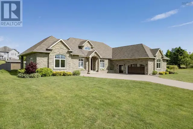 31 Gosling Glen East Amherst, Nova Scotia in Houses for Sale in Truro - Image 2