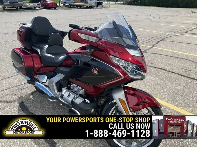 2018 Honda GL1800DAN Gold Wing Tour DCT Airbag GOLD WING TOURER  in Sport Touring in Guelph - Image 2