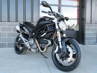 Finance at $99 bi-weekly*! Click "Get Financing" to see if you qualify! Apex Cycle 1-888-702-4150 Vi...