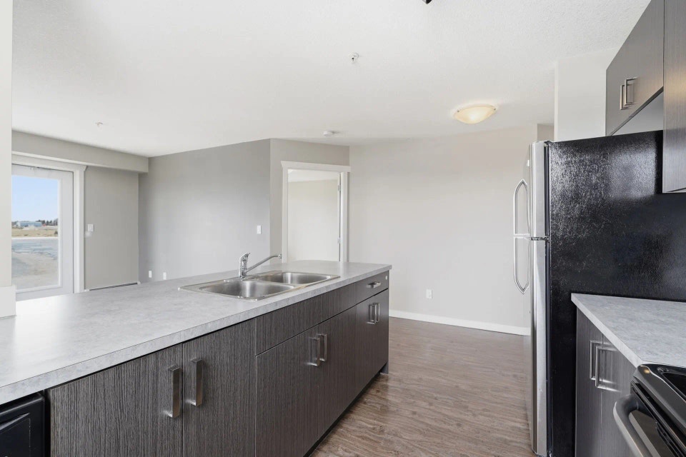 Apartments for Rent In Red Deer - Liberty Park Apartments - Apar 4