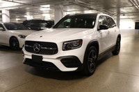 This Mercedes-Benz GLB 250 has a powerful Intercooled Turbo Premium Unleaded I-4 2.0 L/121 engine po... (image 3)