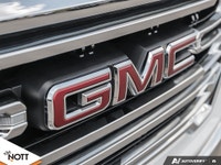 Key Features: Heated and ventilated front leather seats, dual-climate zone control, heated steering... (image 8)