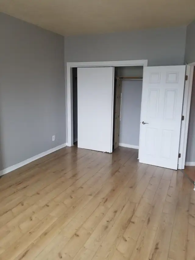 One Bedroom - 527 Bank Street63860085026433123