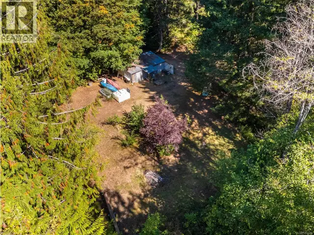 3175 Plumtree Rd Cobble Hill, British Columbia in Houses for Sale in Victoria - Image 5