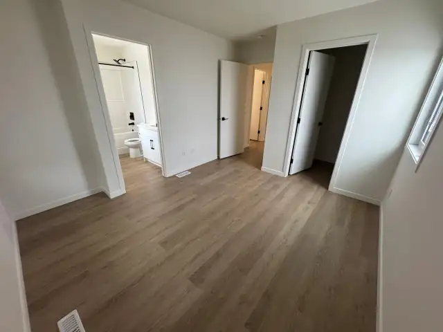Wolf Willow - Townhome House for Rent in Long Term Rentals in Edmonton - Image 13