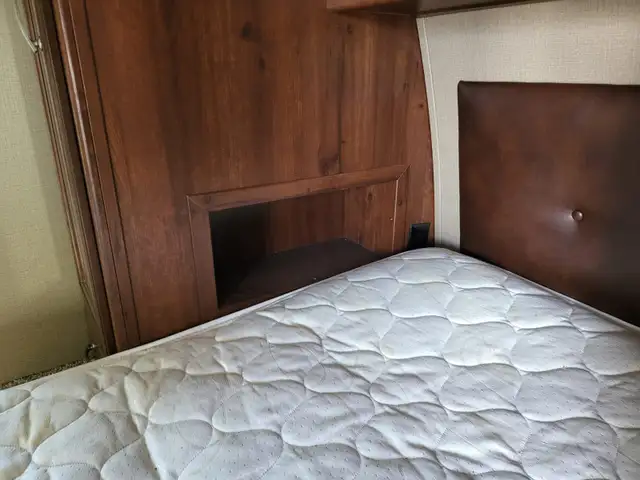 2014 Keystone OUTBACK 312 BH in Travel Trailers & Campers in St. Albert - Image 61