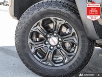 New Price! Onyx Black 2023 GMC Canyon Elevation 4WD | Alloys | Elevation Package 4WD 8-Speed Automat... (image 8)