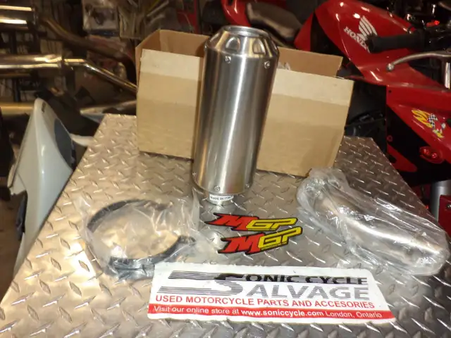2008-10 kawasaki zx-10 ninja mgp slip on pipe in Other in London - Image 7
