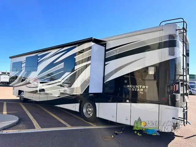 2023 Newmar Kountry Star 4037 Diesel Pusher 360 h.p. in RVs & Motorhomes in Moncton - Image 7