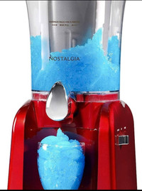 Nostalgia Classic Frozen Drink Maker 32-Ounce Slushie Machine fo