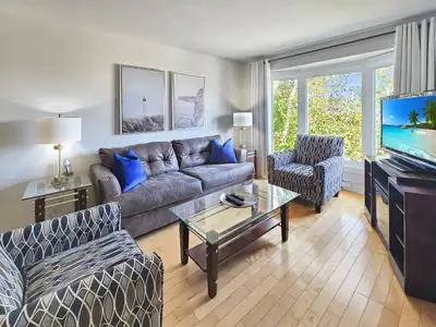 Fully Furnished 4-Bedroom Home in Rockingham All Utilities Included Steps to MSVU Move right into th...