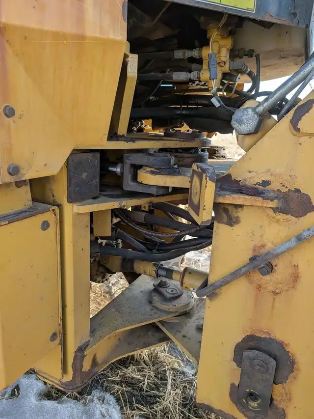2012 CATERPILLAR 924H in Heavy Equipment in Edmonton - Image 26