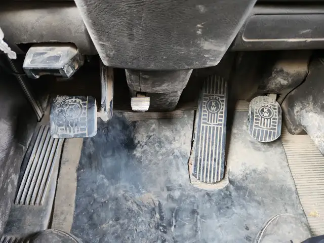 2008 Kenworth T800 in Heavy Trucks in St. Albert - Image 27