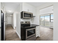 Westwinds I & II – 111-131 Notch Hill. Fall Into Savings: Lease Now & Get 1 Month FREE! Open House:... (image 7)