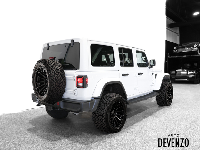 2023 Jeep Wrangler Sahara 4 portes 4x4 Sahara Unlimited 2.0L 4cy in Cars & Trucks in Laval / North Shore - Image 4