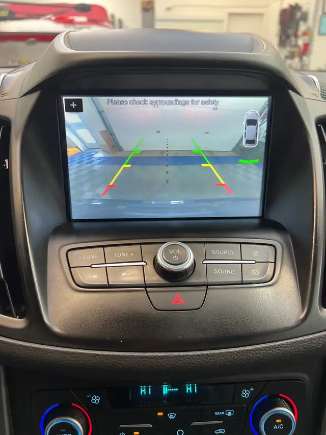 2019 Ford escape AWD 1.5l in Cars & Trucks in Lethbridge - Image 14