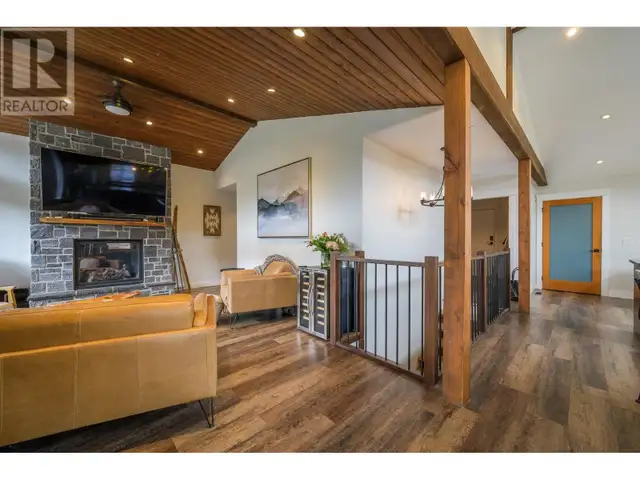 2401 FAIRWAYS Drive Sun Peaks, British Columbia in Houses for Sale in Kamloops - Image 11