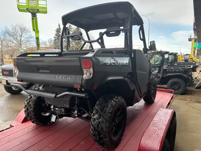 2026 Segway UT10 PREMIUM in ATVs in Edmonton - Image 6