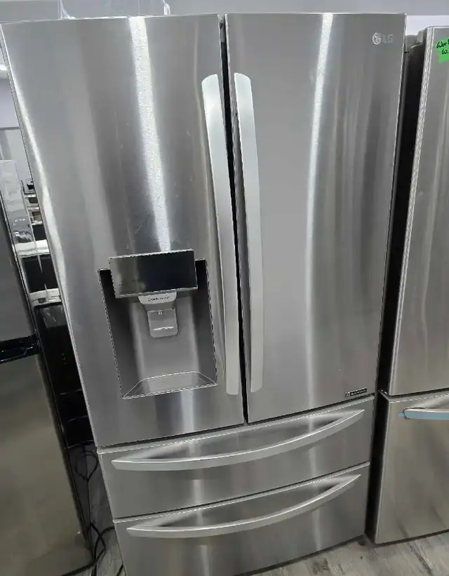 LG 36" Stainless Steel 4 Door Fridge Refrigerator Bottom Freezer in Refrigerators in Hamilton - Image 2
