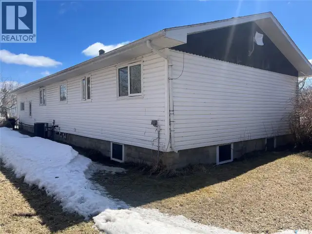 HooDoo Acreage Hoodoo Rm No. 401, Saskatchewan in Houses for Sale in Saskatoon - Image 5