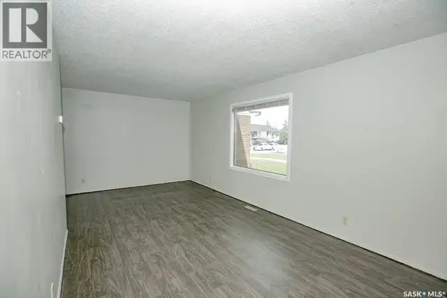 4140 Castle ROAD Regina, Saskatchewan in Condos for Sale in Regina - Image 3
