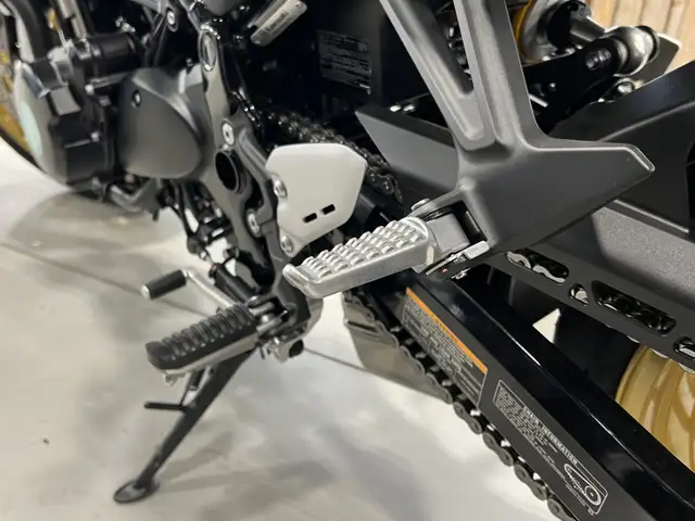 2026 Kawasaki Z900RS SE Motorcycle / Cruiser in Street, Cruisers & Choppers in Trenton - Image 10