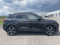 AMVIC Licensed Dealer The 2025 Chevrolet Trailblazer RS is a sporty and agile compact SUV, designed... (image 9)