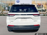 This Jeep Grand Cherokee delivers a Regular Unleaded V-6 3.6 L/220 engine powering this Automatic tr... (image 3)