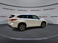 Meet the hybrid SUV that fits real Canadian life. This 2022 Toyota Highlander Hybrid XLE AWD, sold b... (image 7)