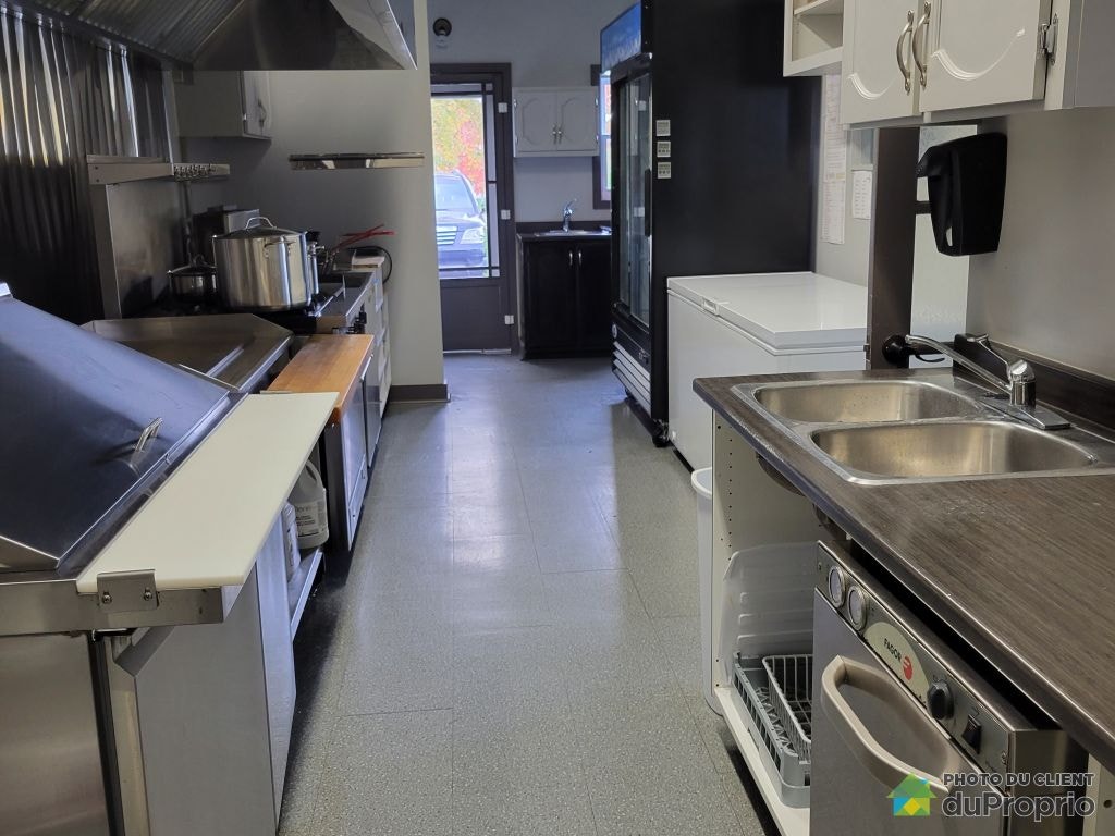$399,000 - 2 Storey for sale in St-Alban — photo 3