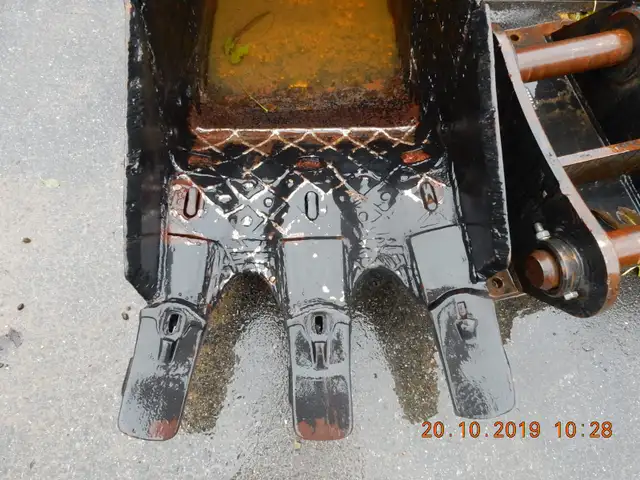 ESCO EXTREME DUTY 350-500 RIPPING-TRENCHING SHORING  24" &  48" in Heavy Equipment in City of Toronto - Image 19