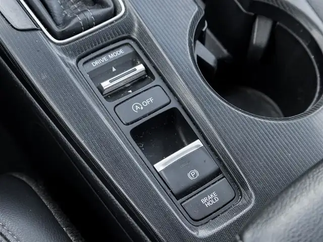 2022 Honda Civic Sedan Touring in Cars & Trucks in Oakville / Halton Region - Image 18