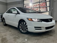 *Leather Seats | Sunroof | Heated Front Seats | Premium Audio | Alloy Wheels* This Civic Coupe EX-L... (image 1)