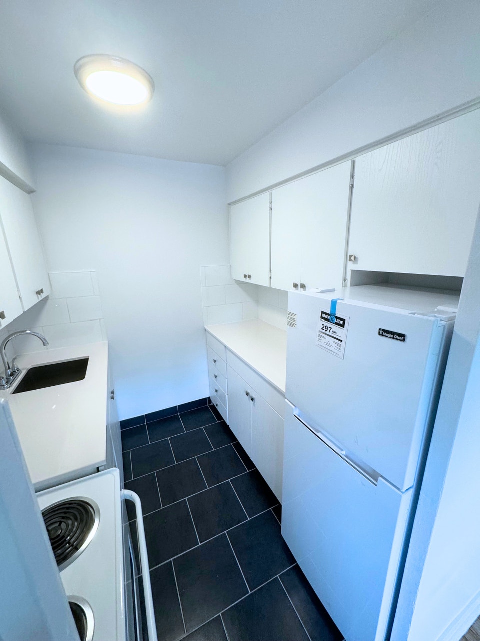 RENOVATED 3.5 available OCT 1st - ACADIE METRO - Parc-Ex 4