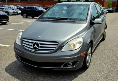 MERCEDES-BENZ B200, 4cyl, AUTOMATIQUE, Air climatise, 5portes, Tout equipe, Lecteur C/D, Mirroirs el...