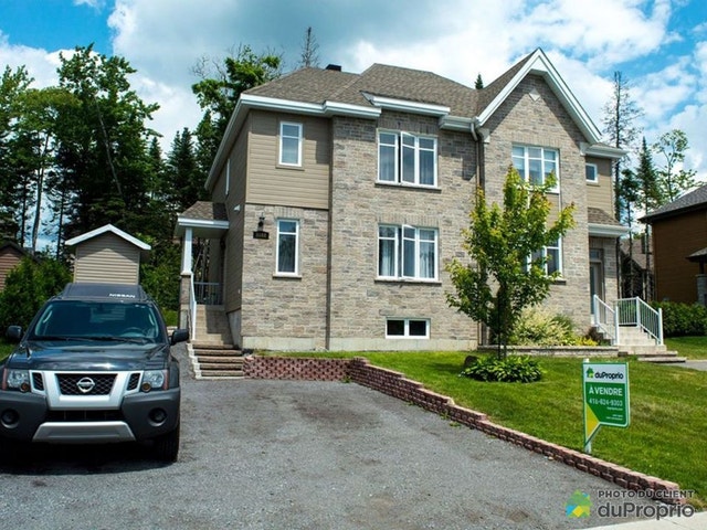 $580,500 - Semi-detached for sale in Charlesbourg — photo 1