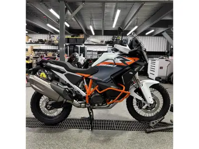 2026 KTM 1390 SUPER ADV R KTM 1390 SUPER ADV R 2026 Les photos peuvent être à titre indicatif et san...