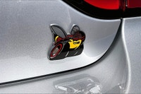 6.4 L 8 Cyl Engine Vehicle Options: Leather Interior, Apple Or Android Auto, Apple Or Android Auto,r... (image 7)