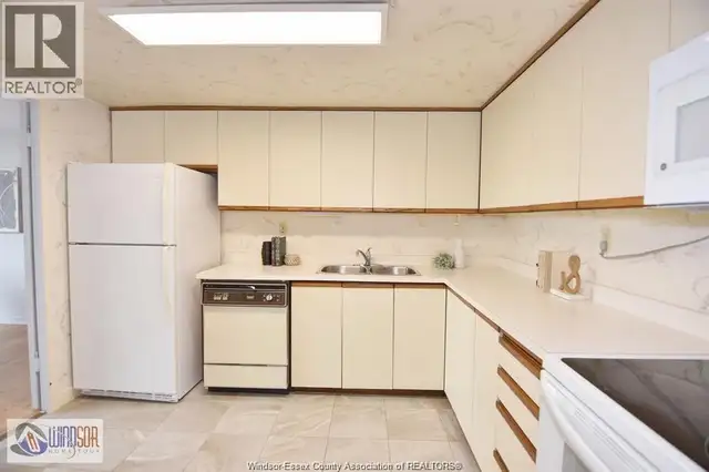 2144 PELISSIER Unit# 601 Windsor, Ontario in Long Term Rentals in Windsor Region - Image 23
