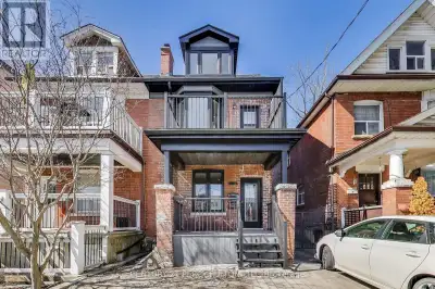 3 - 18 SPRINGHURST AVENUE Toronto (South Parkdale), Ontario